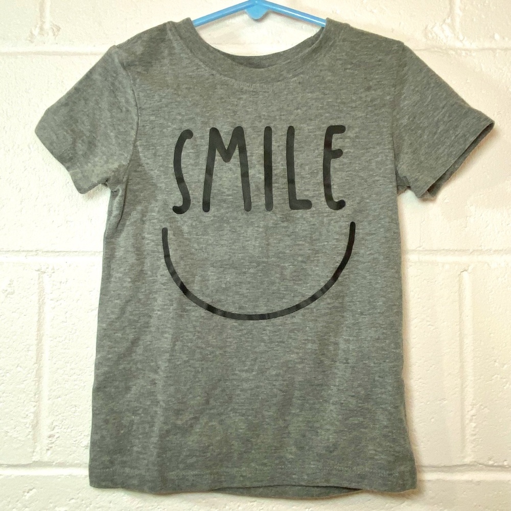 Cat & Jack Gray "Smile" Short Sleeve T-shirt Size 4T